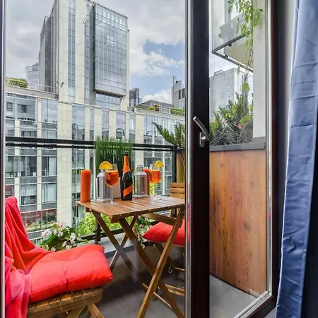 Quiet Flat With Garage